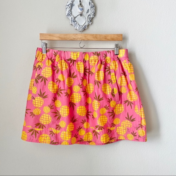 J. Crew Dresses & Skirts - J Crew pink pineapple mini skirt with pockets!